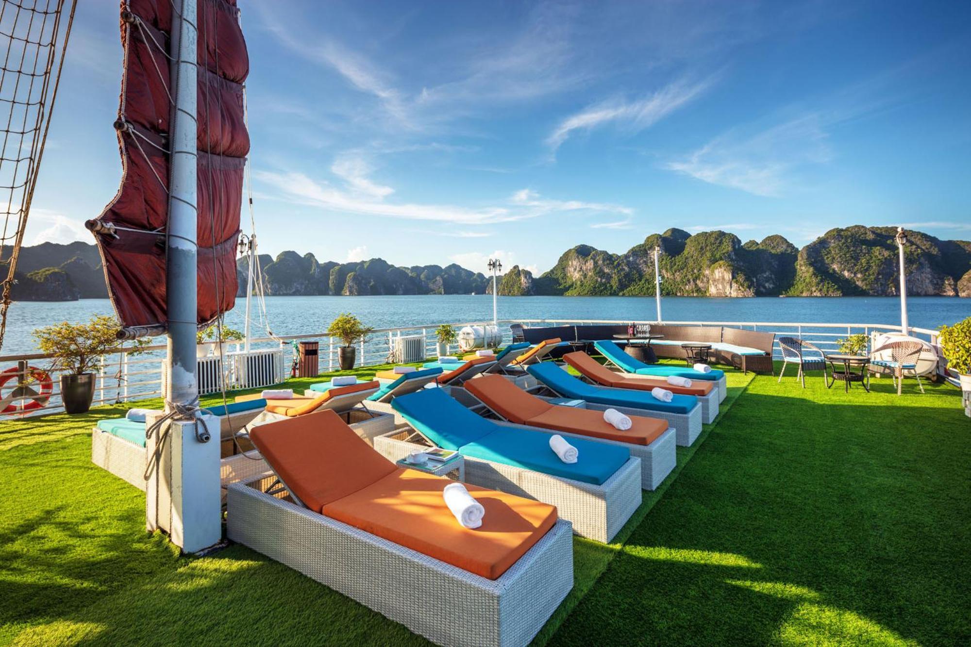 Le Journey Elegance Cruise Hotel Ha Long Eksteriør billede
