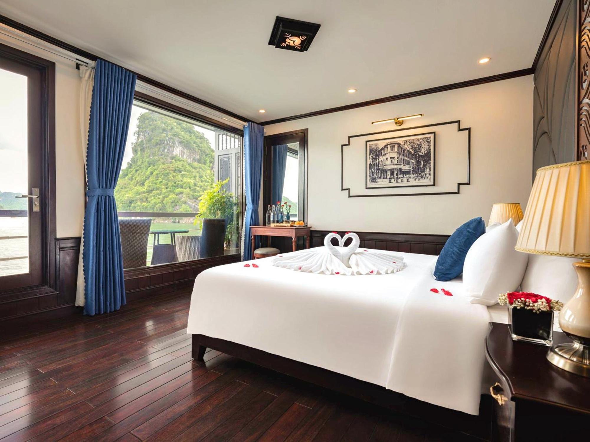 Le Journey Elegance Cruise Hotel Ha Long Eksteriør billede