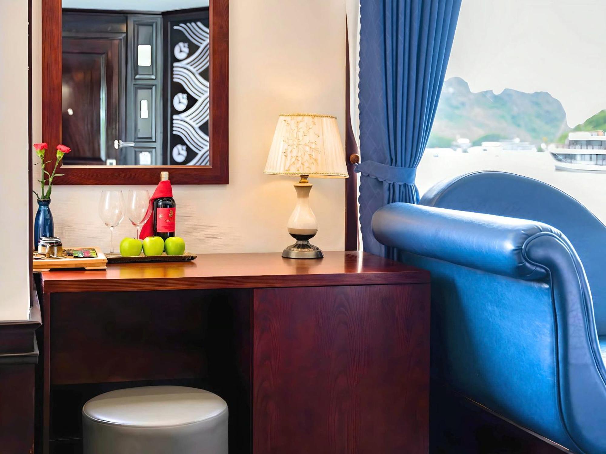 Le Journey Elegance Cruise Hotel Ha Long Eksteriør billede